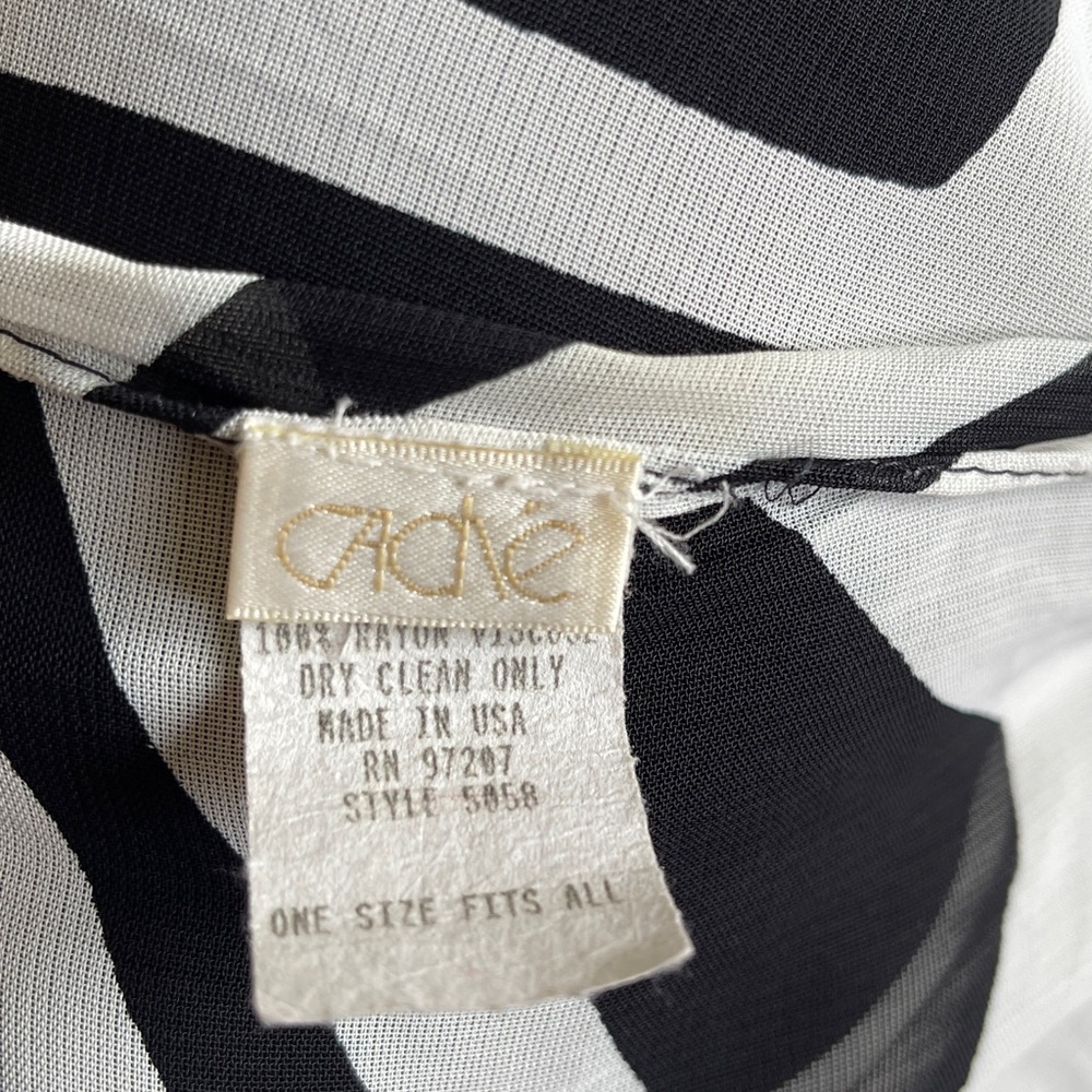 Cache Monochrome Patterned Blouse - image 5